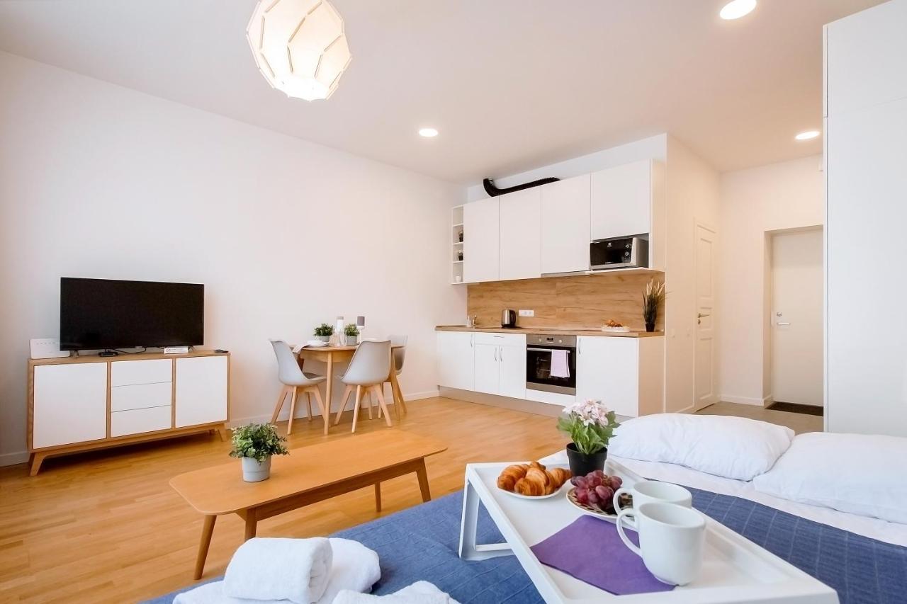 Residential Barona Apartments In Riga Centre 외부 사진