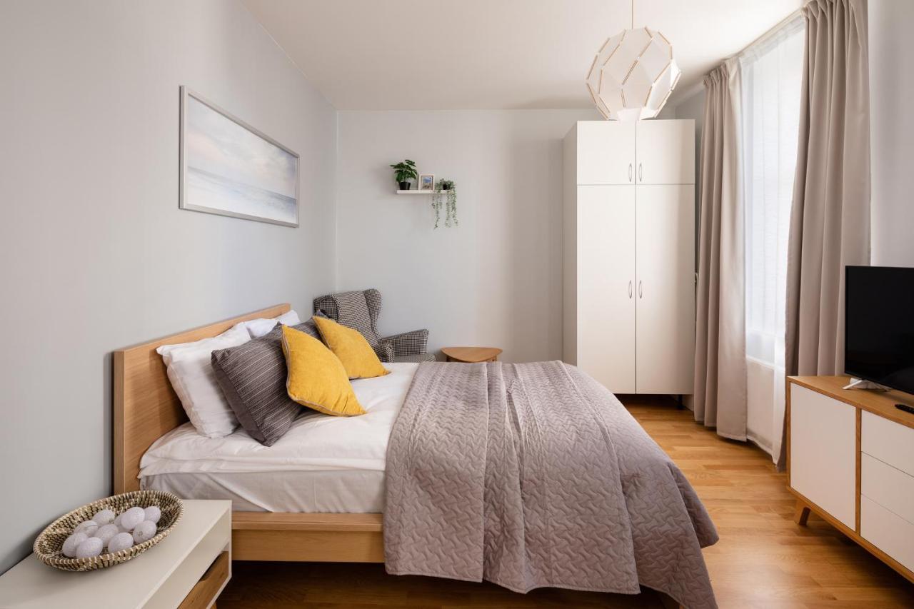 Residential Barona Apartments In Riga Centre 외부 사진
