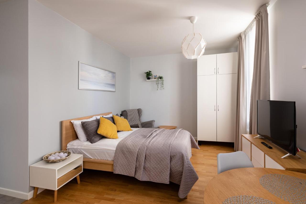 Residential Barona Apartments In Riga Centre 외부 사진